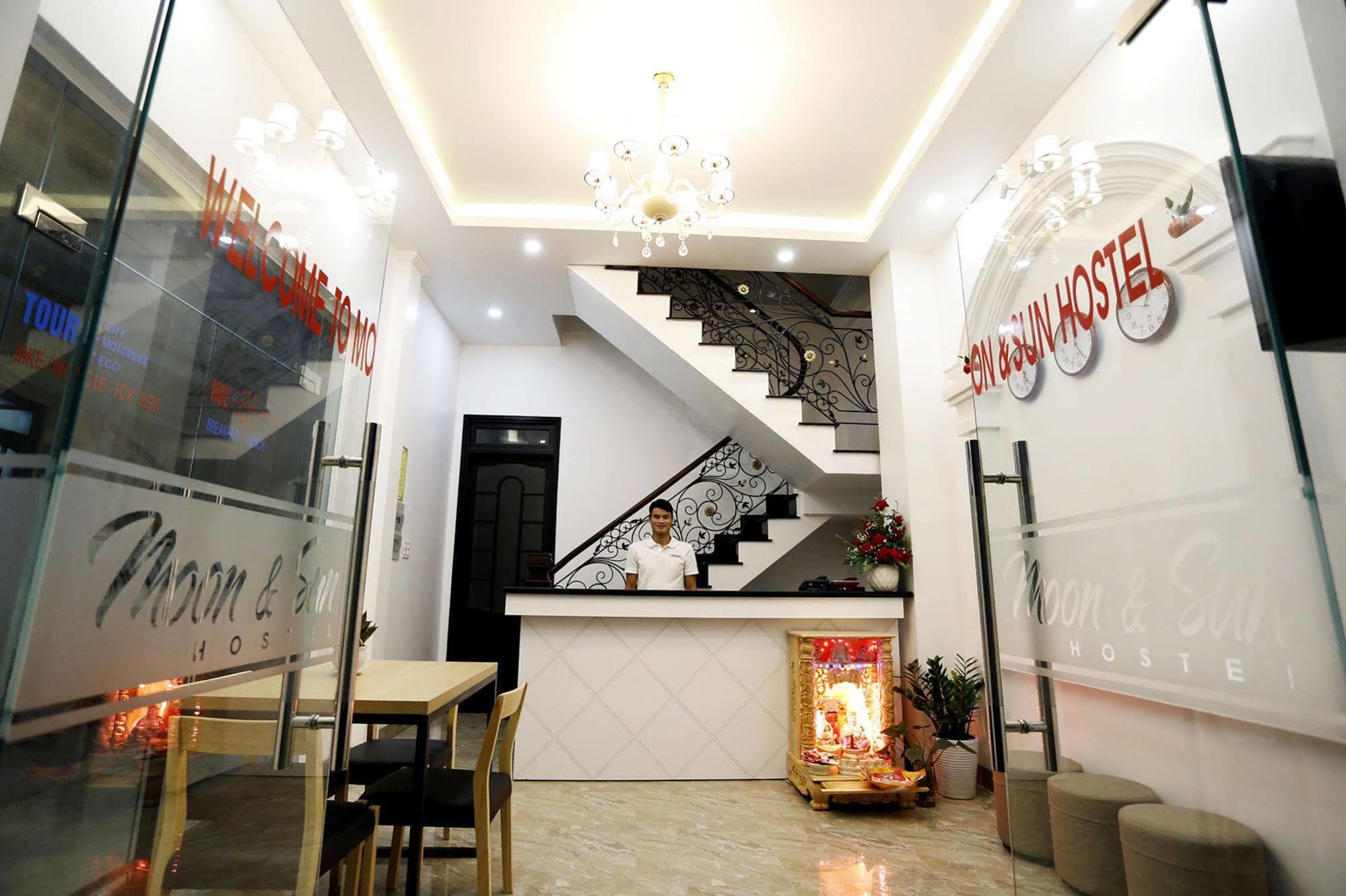 Moon & Sun Hotel Hue Exterior foto