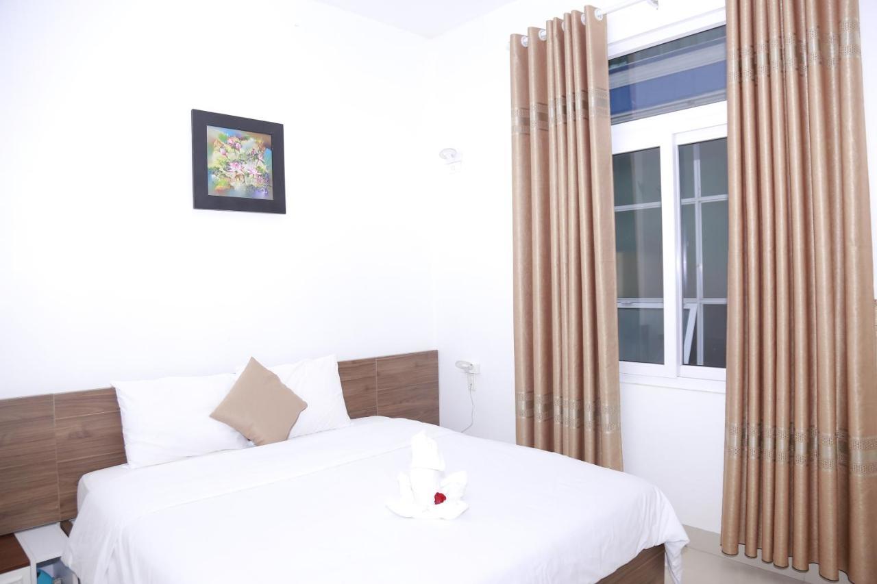 Moon & Sun Hotel Hue Exterior foto